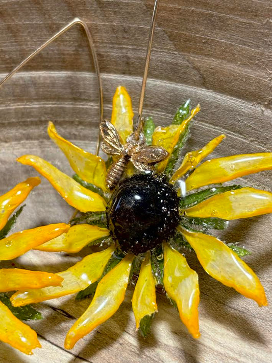 Golden Susan Everheld Earrings