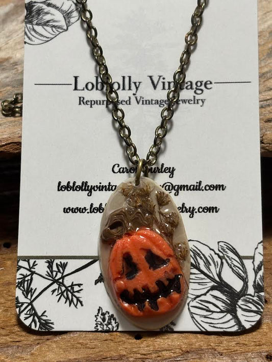 Ghost of the Garden Necklace