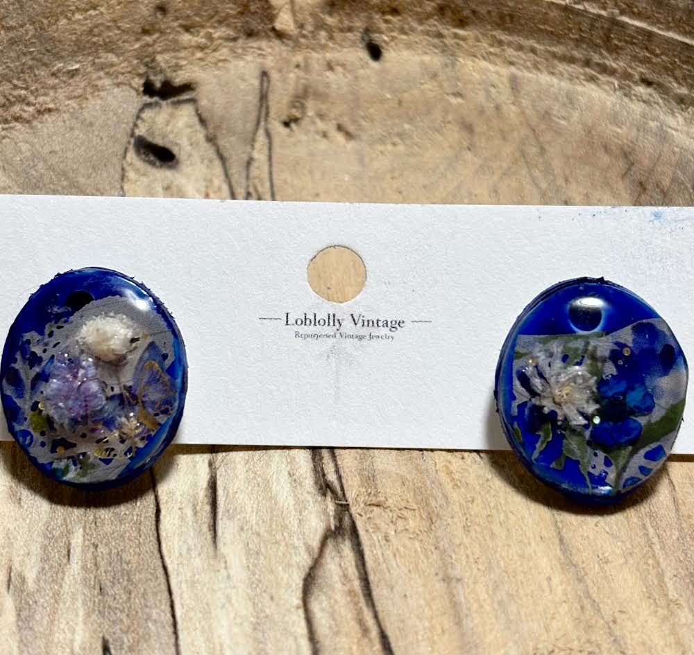 Pigment & Petal Stud Earrings