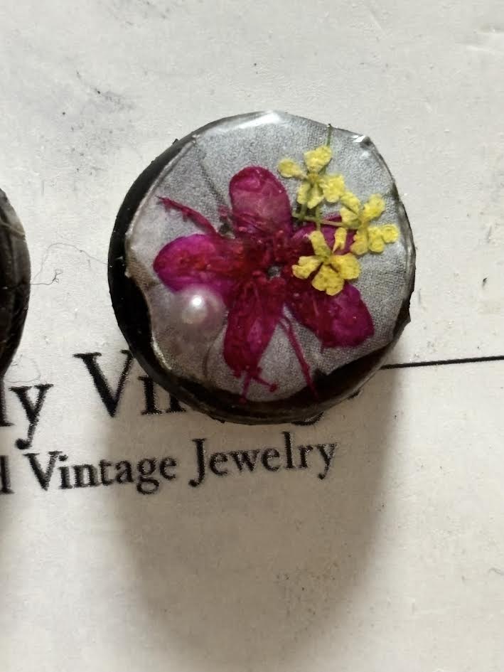 Pigment & Petal Stud Earrings