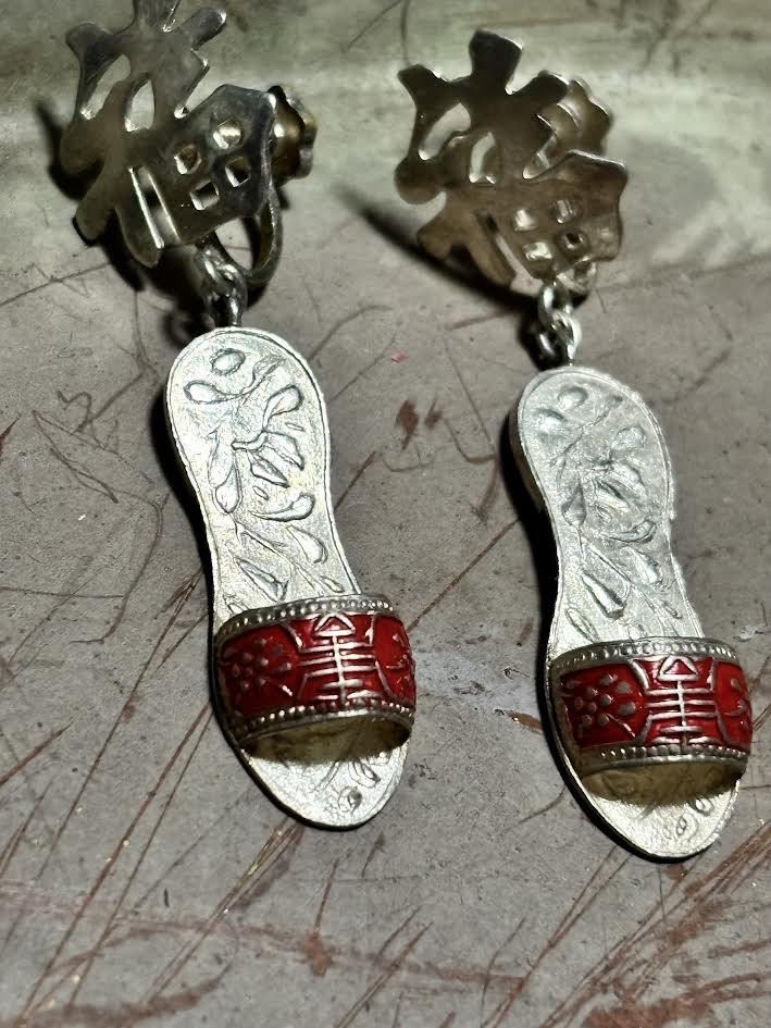 Sterling “Double Happiness” Red Enamel Sandal Clip Earrings (Screw-On)