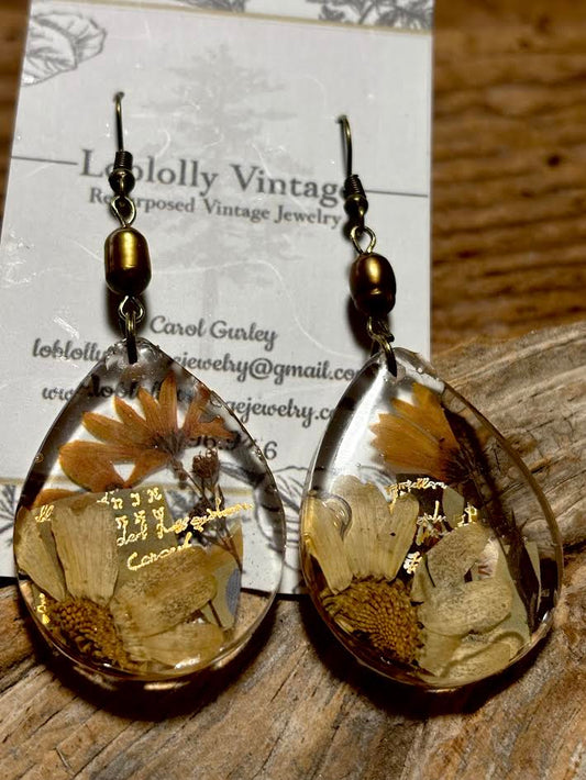 Golden Field Daisy & Pearl Drop Earrings
