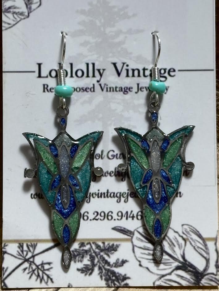 Verdant Glow Drop Earrings