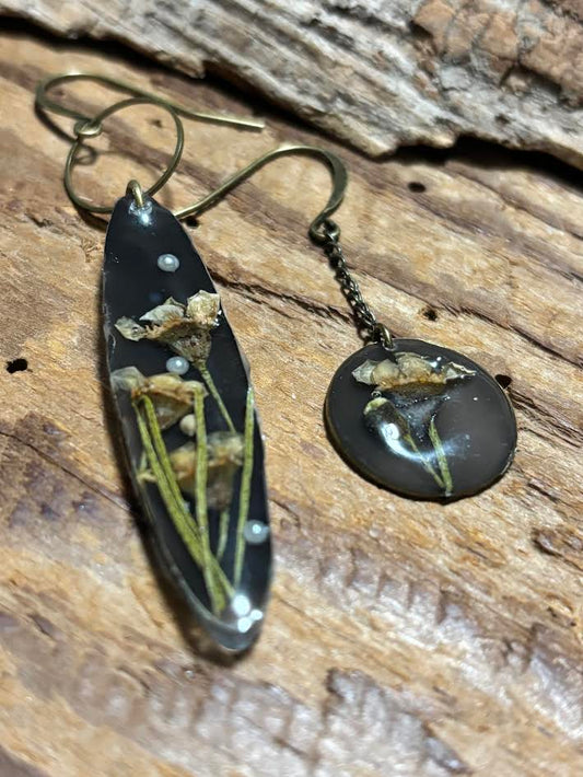 Meadow Keepsakes – Asymmetrical Wildflower Drops