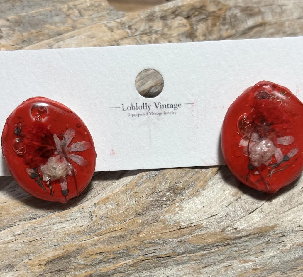 Pigment & Petal Stud Earrings