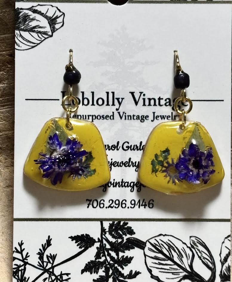 Pigment & Petal Drop Earring