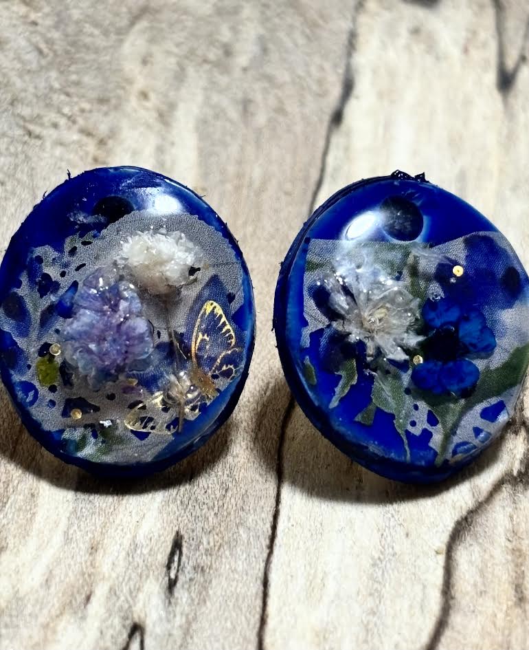 Pigment & Petal Stud Earrings