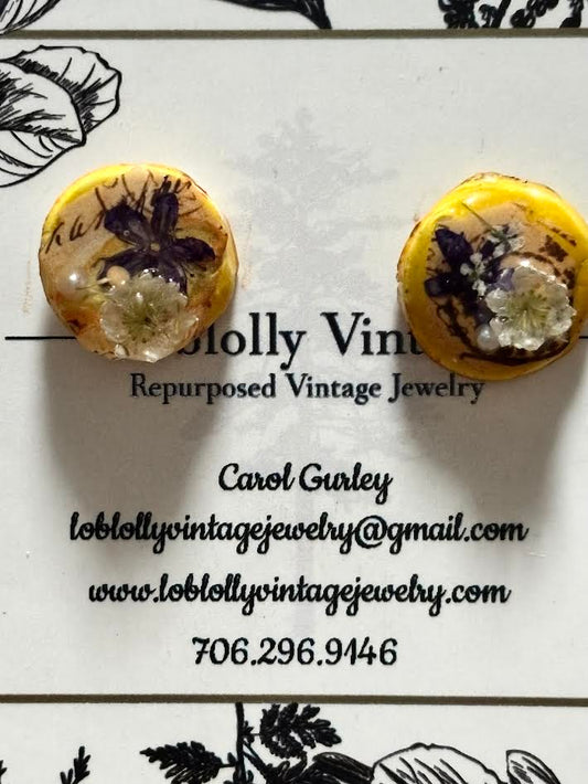 Pigment & Petal Stud Earrings