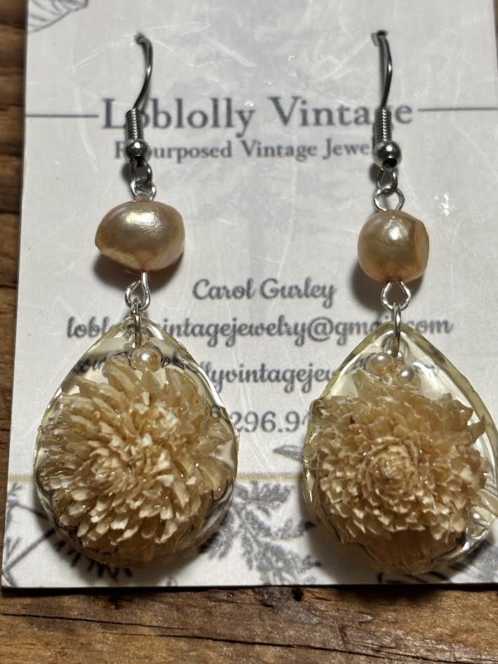 Clover & Pearl Earrings