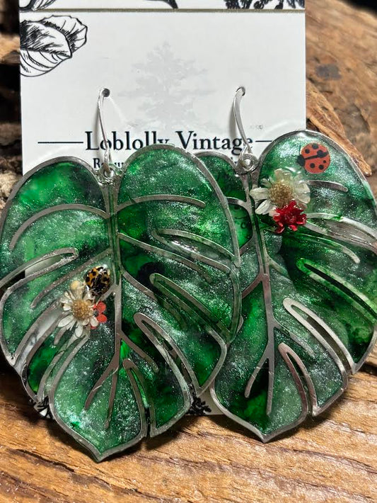 Gilded Monstera Garden Earrings