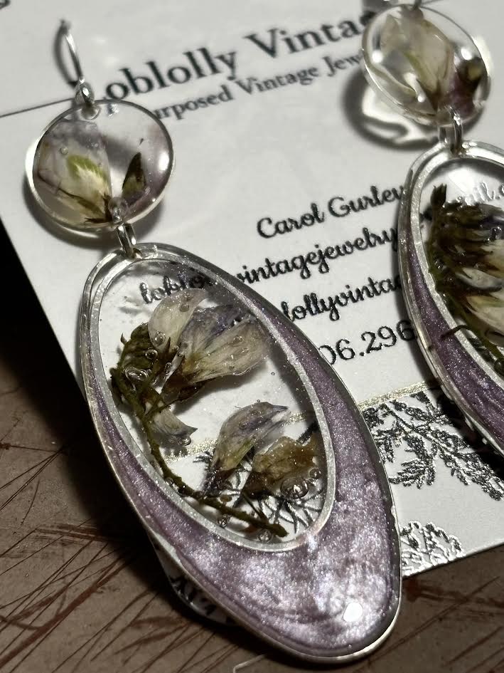 Violet Fieldlight Earrings