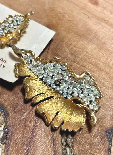 BSK Vintage Rhinestone Leaf Brooch & Clip Earring Set (1950s–60s)